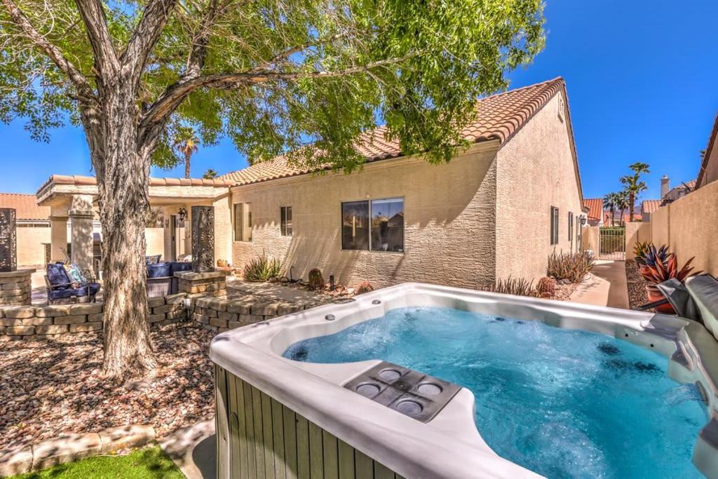 Family Fun For Everyone In Las Vegas- 4 Bedrooms, Billiards, Game Room Henderson Esterno foto