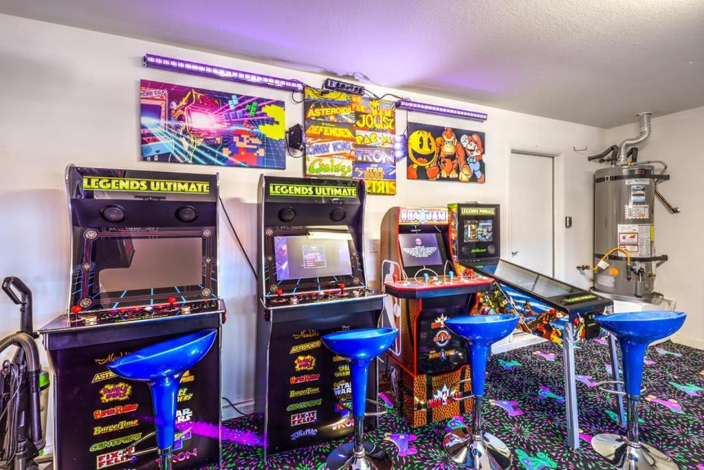 Family Fun For Everyone In Las Vegas- 4 Bedrooms, Billiards, Game Room Henderson Esterno foto