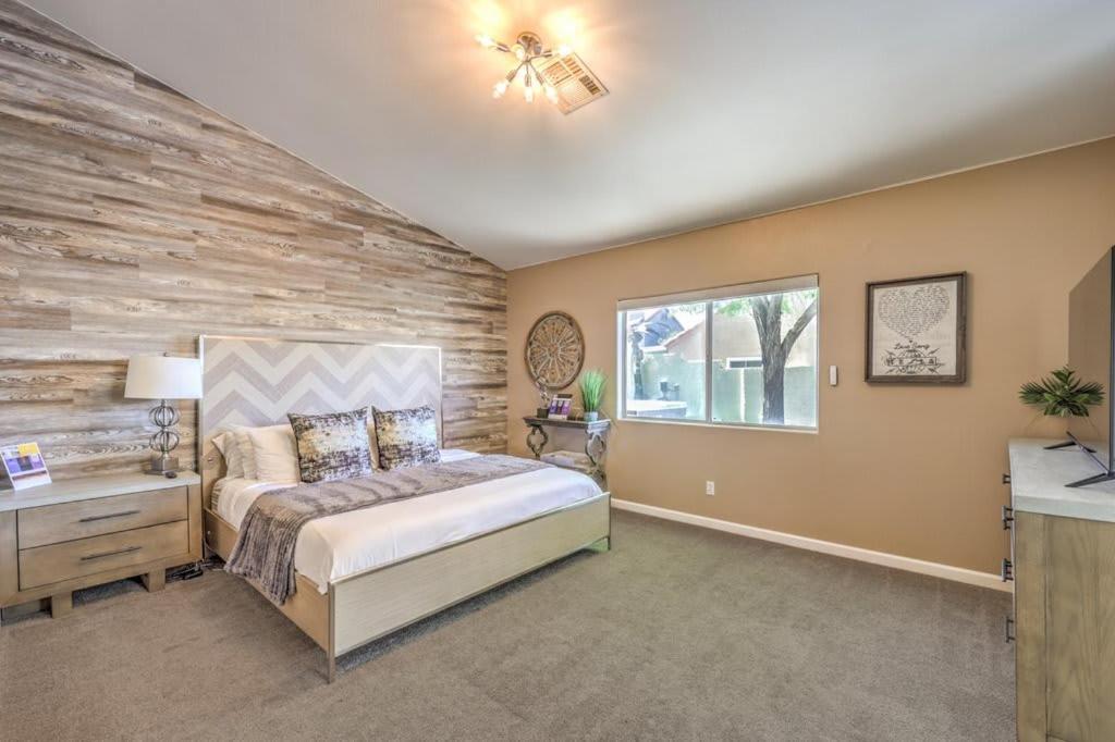 Family Fun For Everyone In Las Vegas- 4 Bedrooms, Billiards, Game Room Henderson Esterno foto