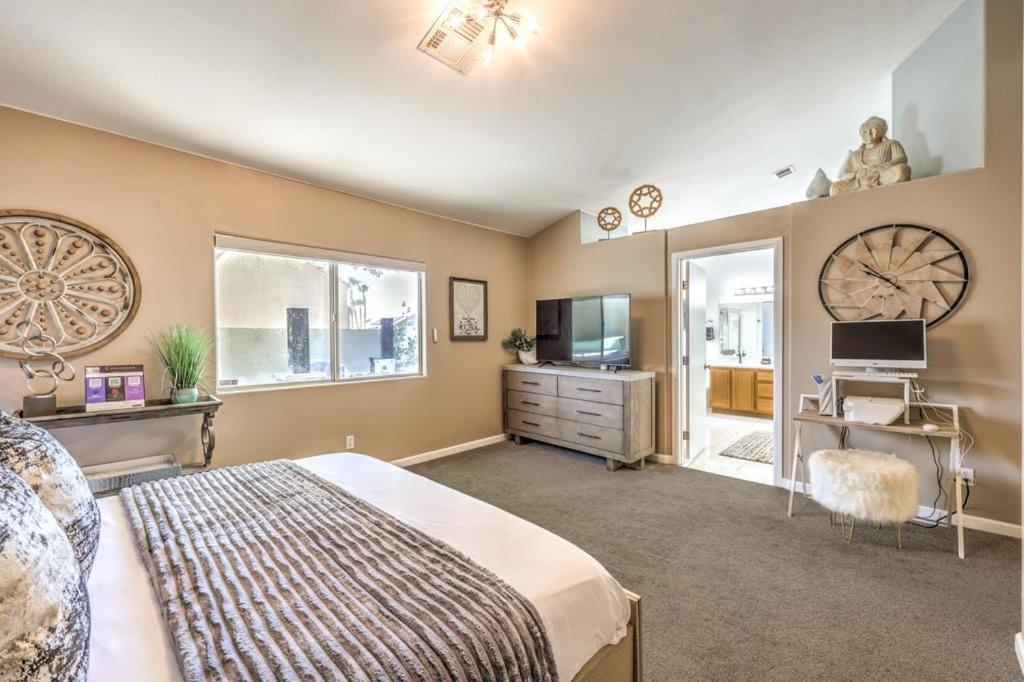 Family Fun For Everyone In Las Vegas- 4 Bedrooms, Billiards, Game Room Henderson Esterno foto