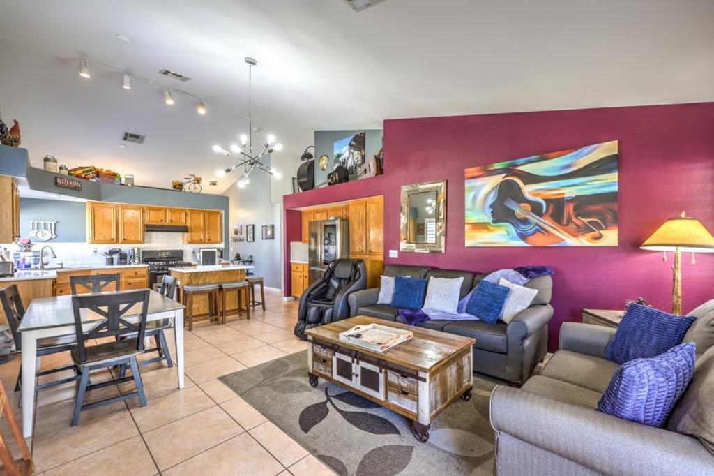 Family Fun For Everyone In Las Vegas- 4 Bedrooms, Billiards, Game Room Henderson Esterno foto