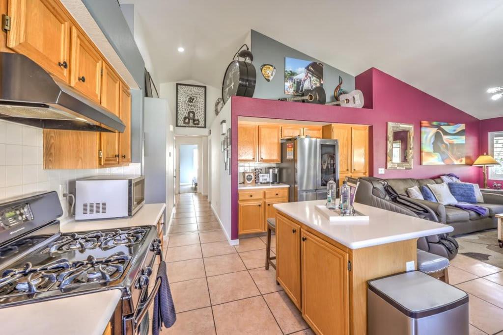 Family Fun For Everyone In Las Vegas- 4 Bedrooms, Billiards, Game Room Henderson Esterno foto