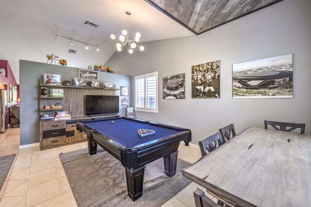 Family Fun For Everyone In Las Vegas- 4 Bedrooms, Billiards, Game Room Henderson Esterno foto