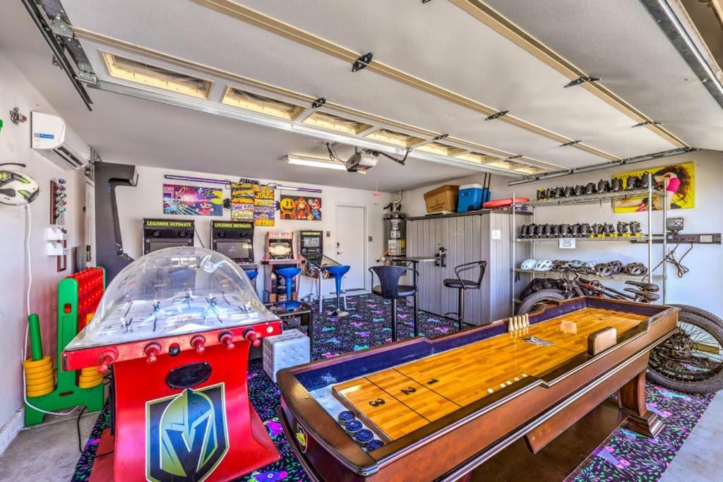 Family Fun For Everyone In Las Vegas- 4 Bedrooms, Billiards, Game Room Henderson Esterno foto